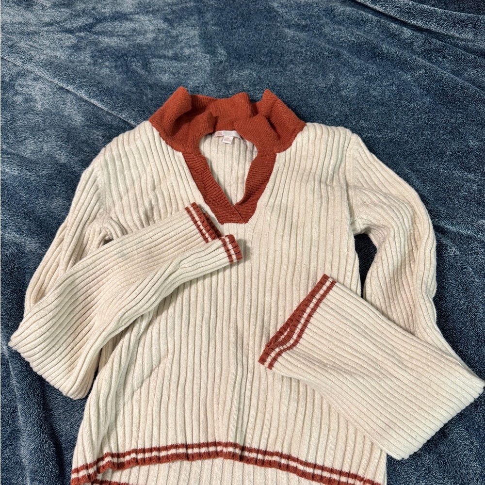 Gianni Bini Cream and Rust V-Neck Sweater